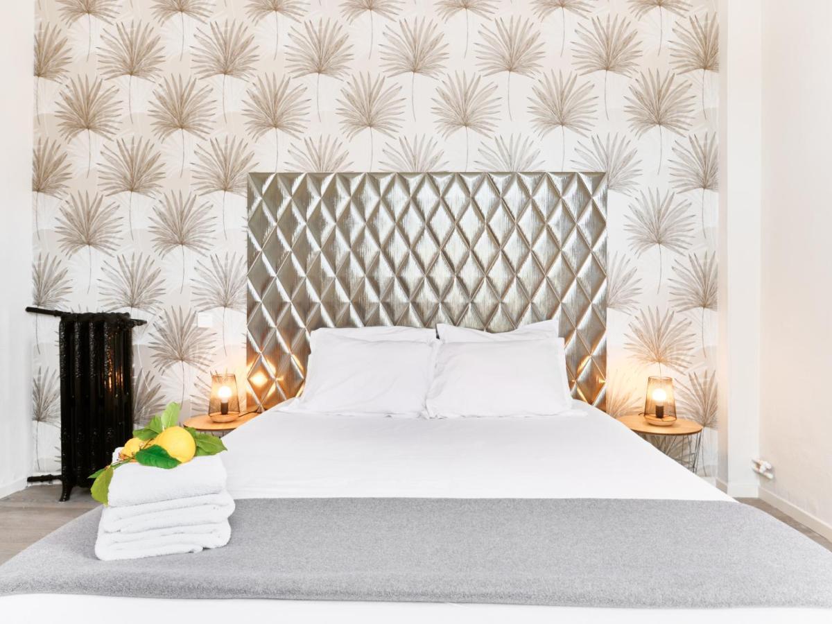 Lemon Hotel